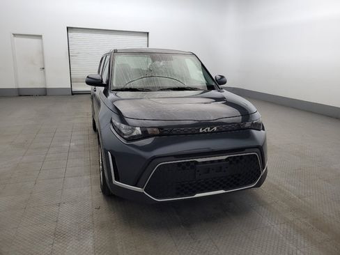 Used 2025 Kia Soul LX FWD image 14