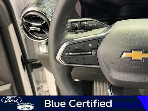 Used 2025 Chevrolet Equinox LT AWD/4WD image 11