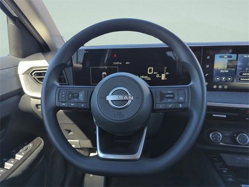 New 2026 Nissan Kicks S image 18