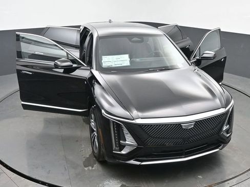 New 2026 Cadillac Lyriq Luxury image 60