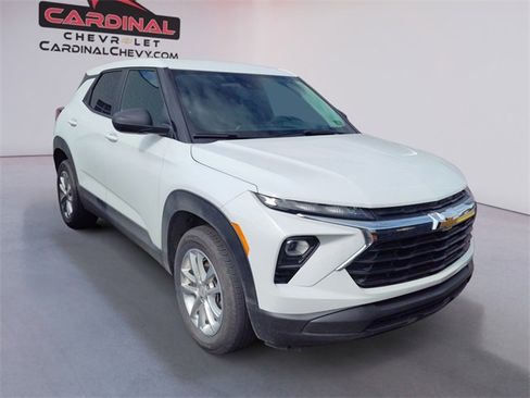 Used 2025 Chevrolet TrailBlazer LS w/ LS Convenience Package image 1
