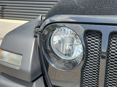 Used 2021 Jeep Wrangler Sport AWD/4WD image 15
