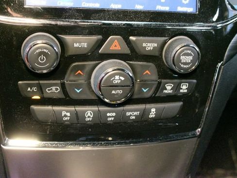 Used 2021 Jeep Grand Cherokee Altitude AWD/4WD image 26