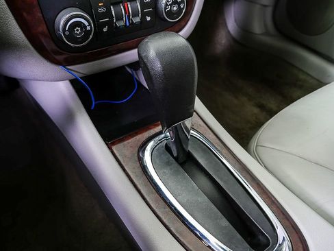 Used 2008 Chevrolet Impala LT w/ Luxury Edition Package image 19