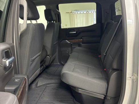 Used 2022 GMC Sierra 1500 SLE w/ X31 Off-Road Package AWD/4WD image 21
