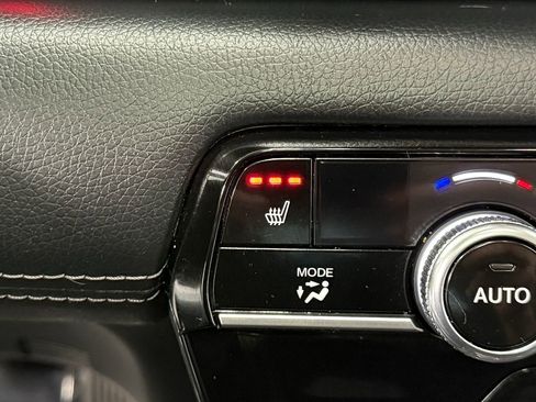 Used 2024 Honda Pilot Touring image 26