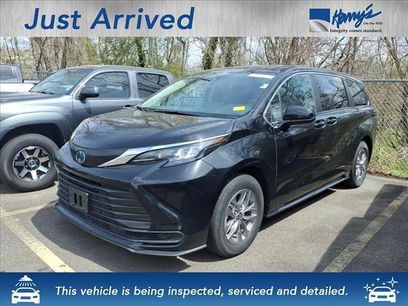 Used 2024 Toyota Sienna LE