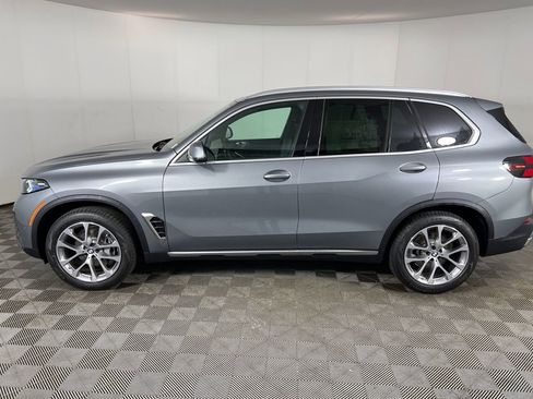 New 2026 BMW X5 xDrive40i w/ Climate Comfort Package AWD/4WD image 4