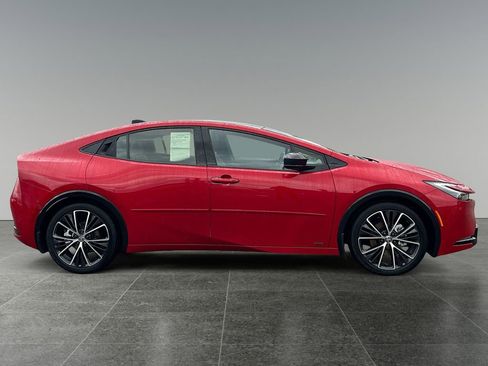 Used 2025 Toyota Prius Limited w/ Limited Premium Package image 8