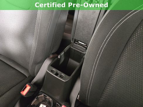 Certified 2022 Jeep Renegade Altitude w/ Convenience Group AWD/4WD image 29