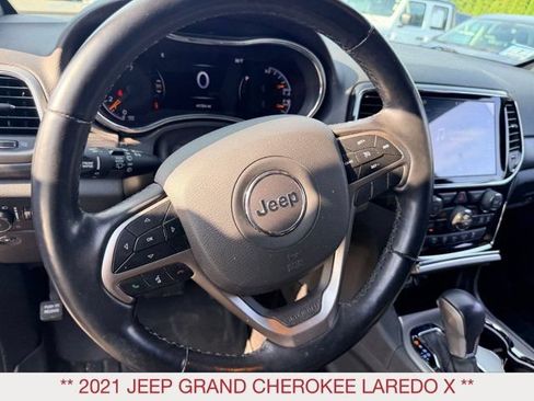Certified 2021 Jeep Grand Cherokee Laredo X AWD/4WD image 13