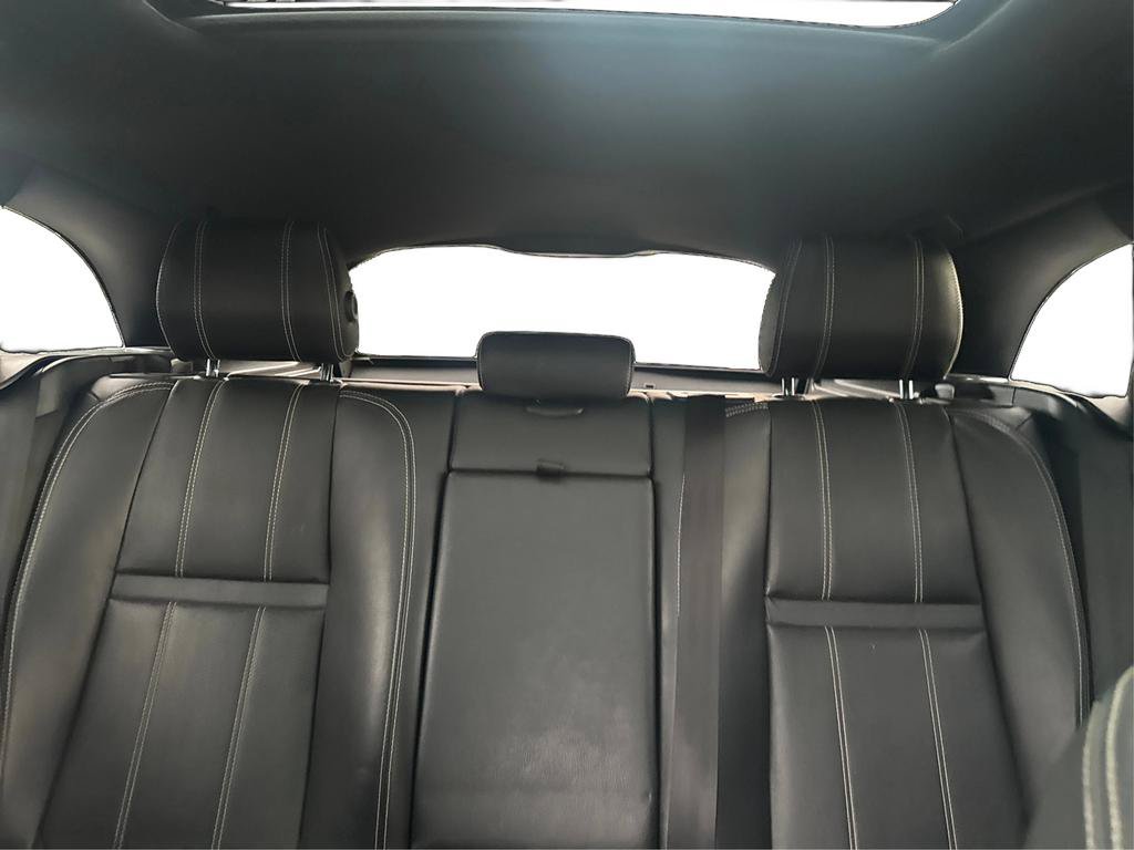 Used 2019 Land Rover Range Rover Velar R-Dynamic SE AWD/4WD image 15