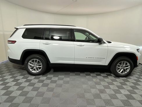New 2025 Jeep Grand Cherokee L Laredo w/ Luxury Tech Group I image 11