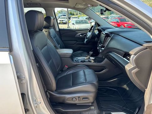 Used 2019 Chevrolet Traverse Premier w/ Redline Edition AWD/4WD image 10
