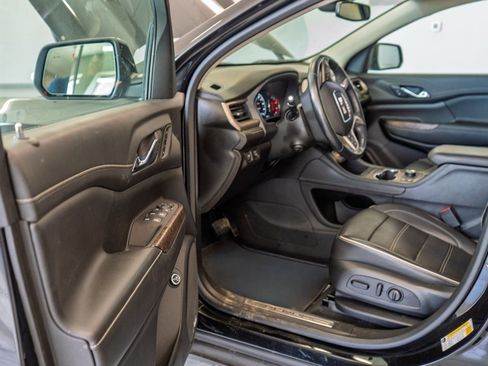 Used 2020 GMC Acadia Denali image 7