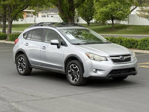 Used 2016 Subaru Crosstrek 2.0i Premium w/ Moonroof Package AWD/4WD image 2