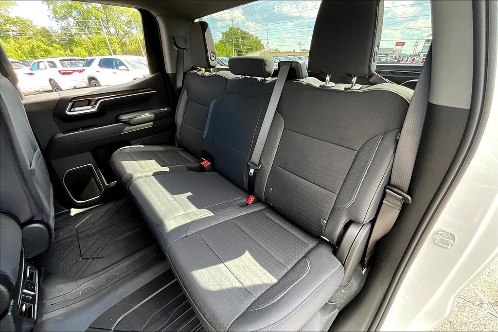 New 2026 Chevrolet Silverado 1500 RST w/ RST Select Package AWD/4WD image 10