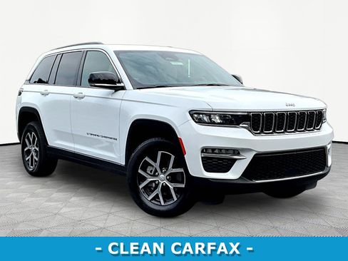 Used 2025 Jeep Grand Cherokee Limited AWD/4WD image 3