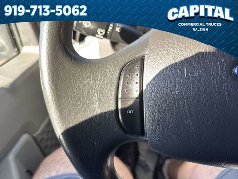 Used 2015 Ford E-350 and Econoline 350 Super Duty image 20