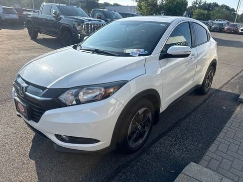 Used 2018 Honda HR-V EX image 3