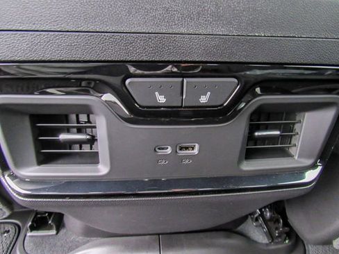 New 2026 GMC Sierra 1500 AT4X image 18