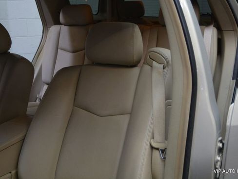 Used 2008 Cadillac SRX w/ Utility Package RWD image 13