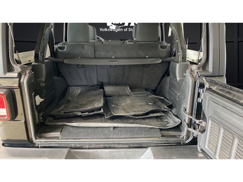 Used 2020 Jeep Wrangler Unlimited Sport AWD/4WD image 25