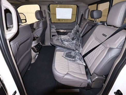 New 2026 Ford F450 Platinum w/ Platinum Plus Package AWD/4WD image 14