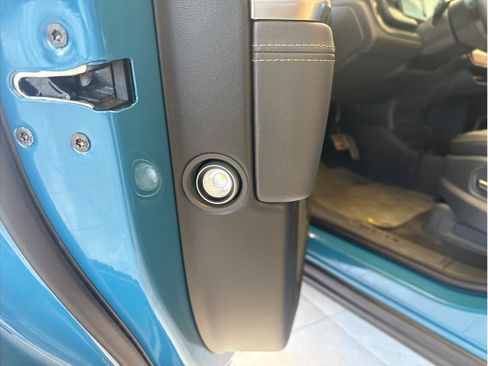 Used 2022 Rivian R1T Launch Edition image 11