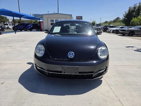 Used 2013 Volkswagen Beetle 2.0T FWD image 2