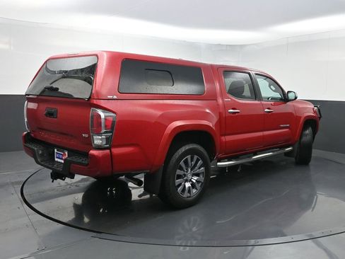 Used 2020 Toyota Tacoma Limited image 25