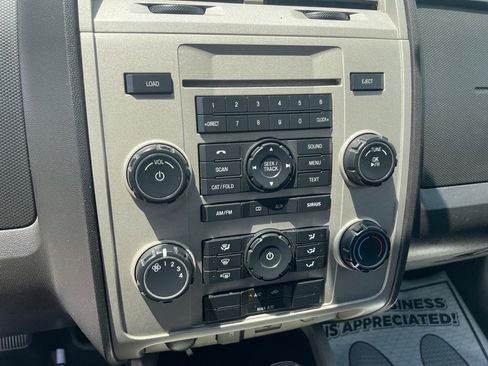 Used 2009 Ford Escape XLT image 15