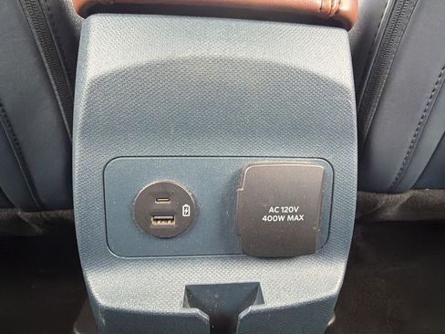 Used 2024 Ford Maverick Lariat w/ FX4 Off-Road Package AWD/4WD image 15