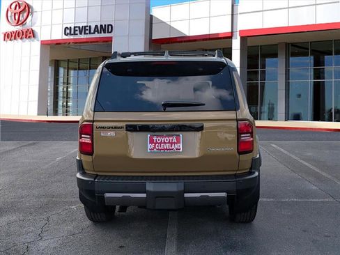 Used 2024 Toyota Land Cruiser image 6