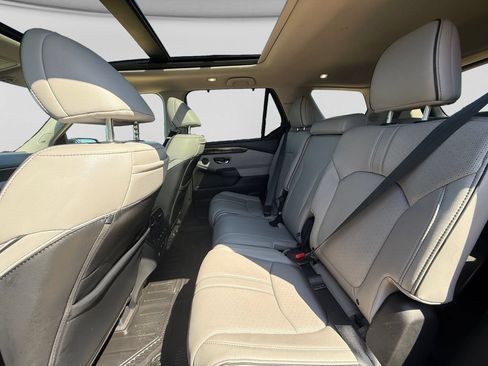 Used 2025 Honda Pilot Elite image 37