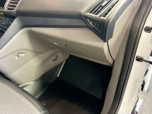 Used 2023 Ford Transit Connect XL image 34