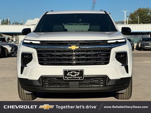 New 2026 Chevrolet Traverse LT FWD image 7
