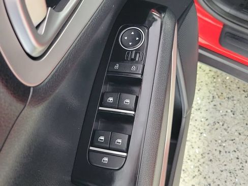 Used 2025 Kia Soul LX w/ LX Technology Package FWD image 22
