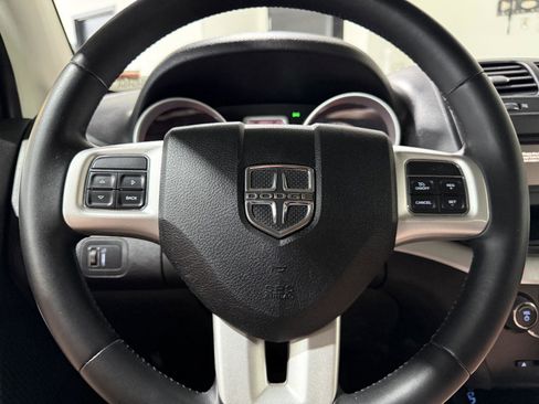 Used 2017 Dodge Journey SE w/ Flexible Seating Group FWD image 11