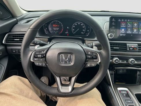 Used 2022 Honda Accord Touring image 13