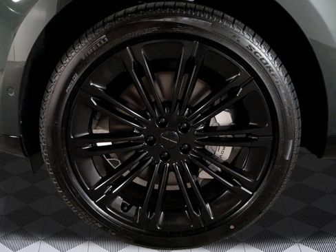 New 2026 Land Rover Range Rover SE AWD/4WD image 9