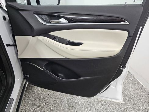 Used 2022 Buick Enclave Premium w/ Experience Buick Package image 21