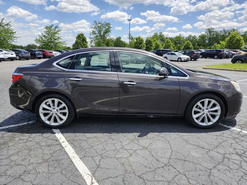 Used 2013 Buick Verano FWD image 16