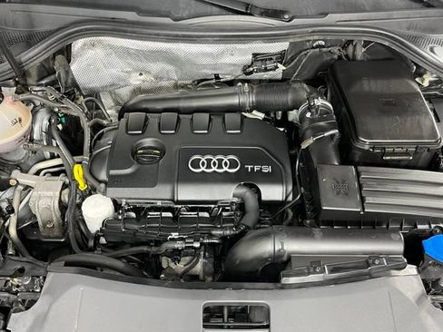 Used 2018 Audi Q3 2.0T Premium Plus w/ Premium Plus Package AWD/4WD image 10