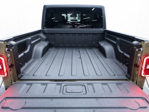 New 2026 Jeep Gladiator Willys image 8