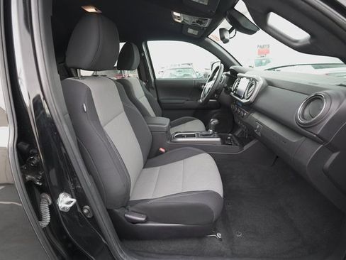 Certified 2023 Toyota Tacoma TRD Off-Road image 20