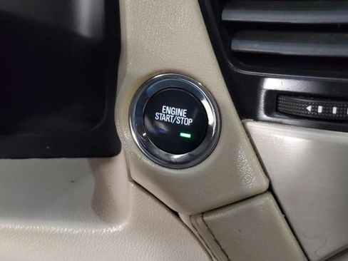 Used 2016 GMC Yukon Denali AWD/4WD image 29
