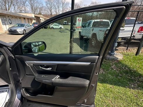 Used 2020 Honda CR-V LX image 33
