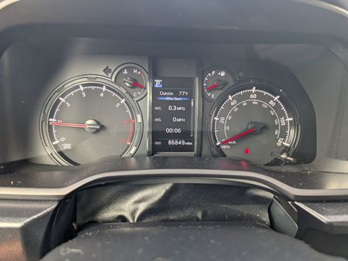 Used 2021 Toyota 4Runner SR5 image 12