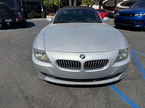 Used 2006 BMW Z4 3.0si RWD image 2
